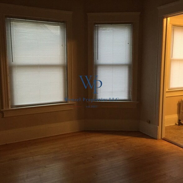 Building Photo - 1215 Marshall St