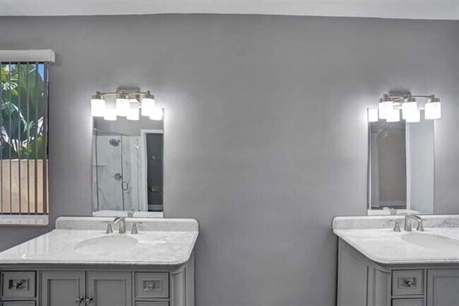 Building Photo - 11032 Boston Dr