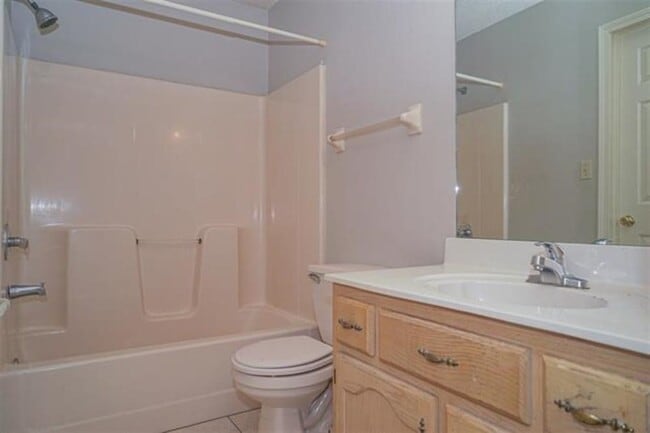 Building Photo - 7938 Anne's Cir