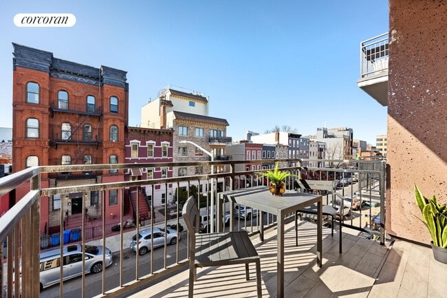 Building Photo - 1122 Lafayette Ave