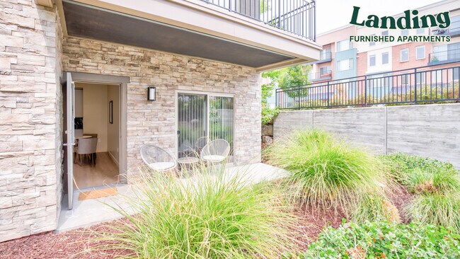 Building Photo - 159 E Midvillage Blvd