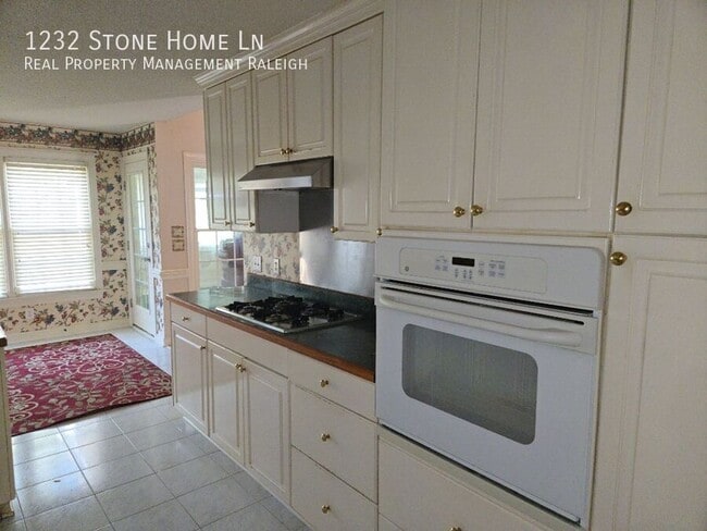 Building Photo - 1232 Stone Home Ln