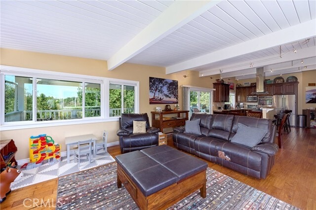 Building Photo - 1014 Hacienda Dr
