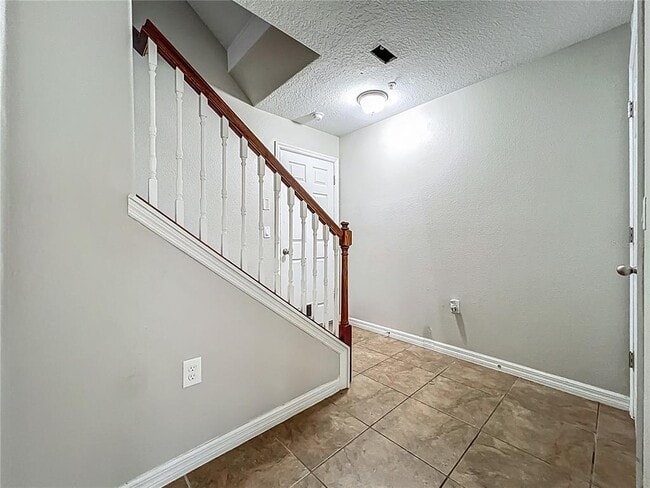 Building Photo - 1354 Mill Stream Ln