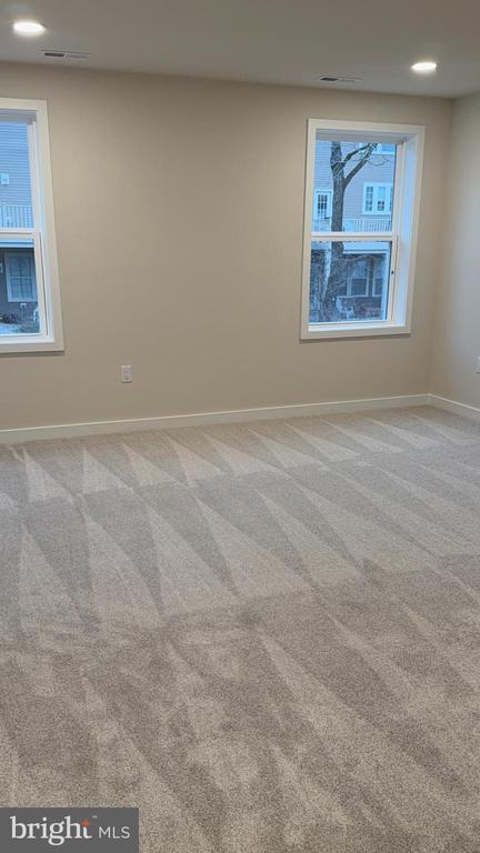 Building Photo - 42 Grayson Ln