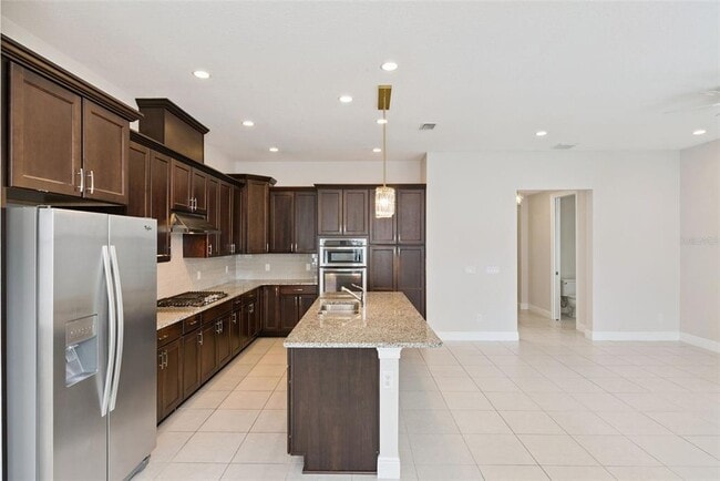 Building Photo - 8884 Bismarck Palm Dr