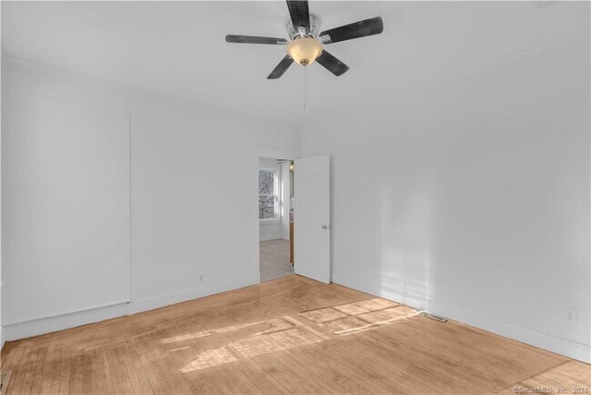 Building Photo - 313 Curtis St