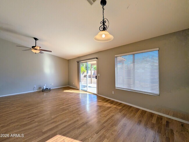 Building Photo - 8639 W Fullam St