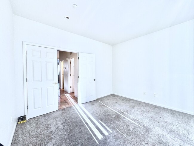 Building Photo - 1207 Silverton Way