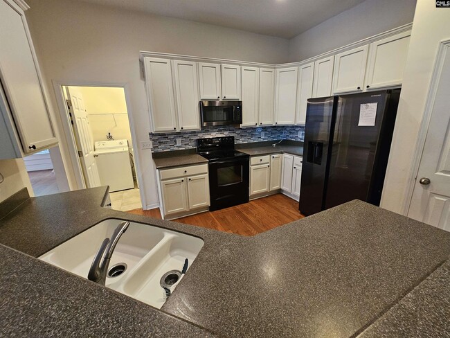 Building Photo - 430 Abbeydale Way