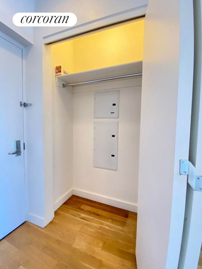 Building Photo - 11-24-24 31st Ave