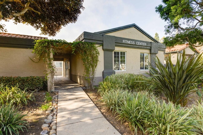 Building Photo - 7505 Charmant Dr