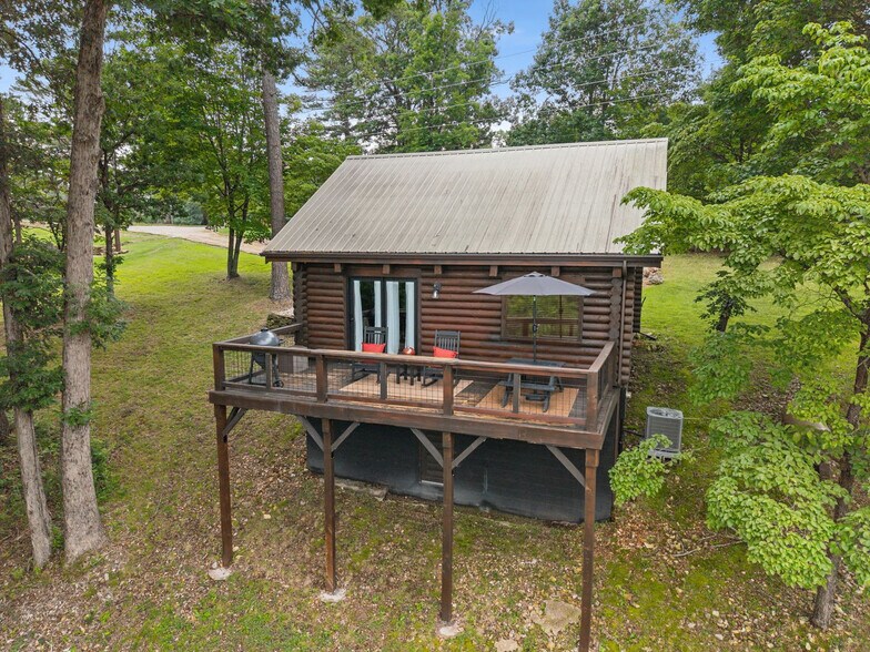 Building Photo - 13699 Highway 187-SI ID1570094P