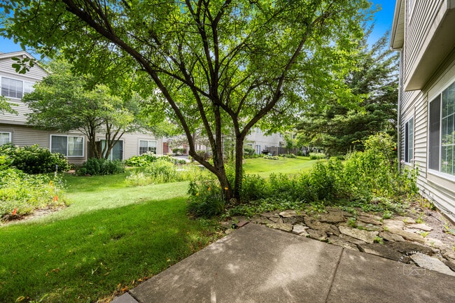 Building Photo - 2218 Rockefeller Dr
