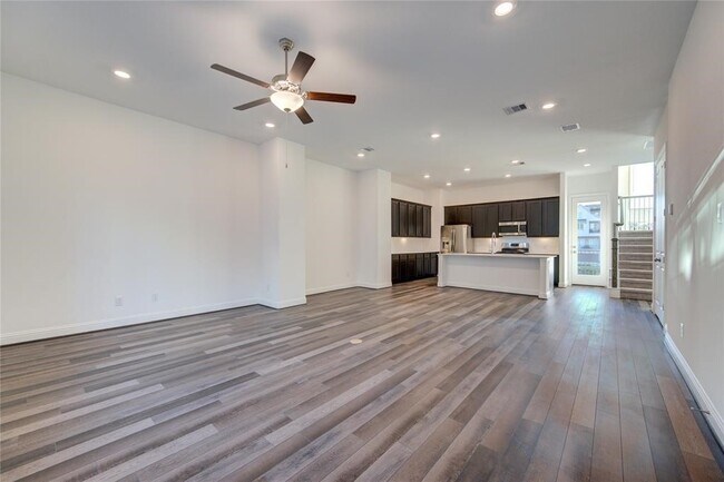 Building Photo - 1415 Adell Rose Ln