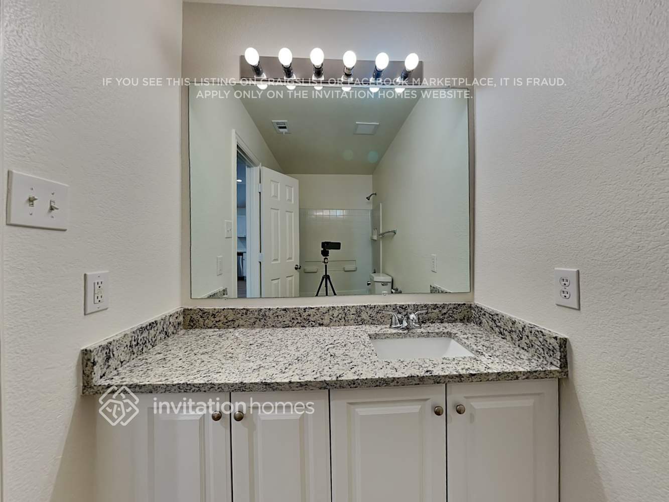 Building Photo - 1132 Ainsworth Dr