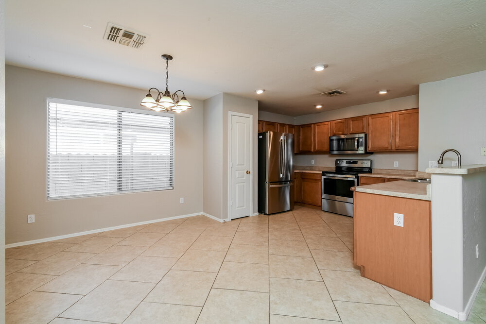 Building Photo - 3674 W Yellow Peak Dr