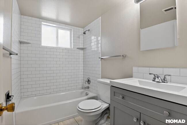 Building Photo - 6502 N 17th Ave