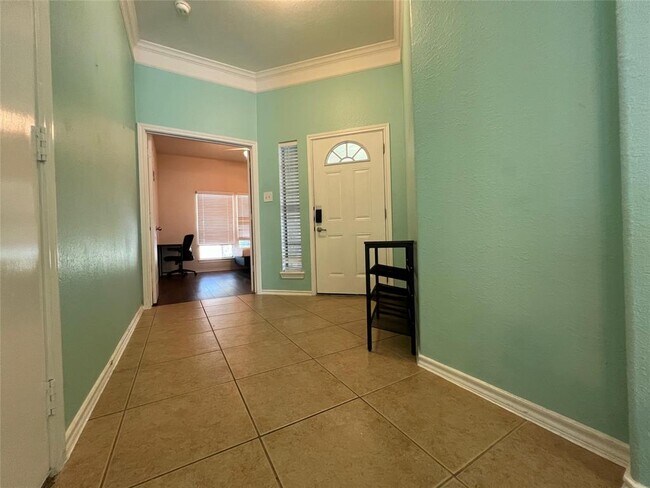 Building Photo - 7806 Crystal Moon Dr