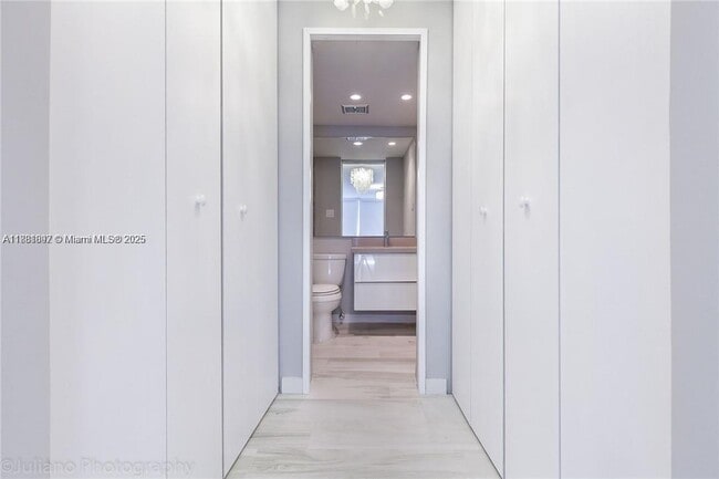 Building Photo - 2451 Brickell Bay Dr