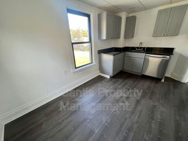 Building Photo - 135 McGovern Blvd