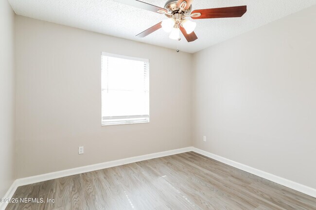 Building Photo - 1693 Susan Dr