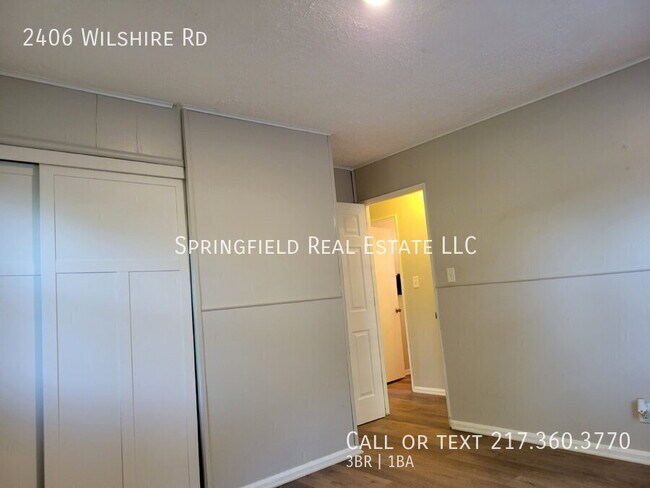 Building Photo - 2406 E Wilshire Rd
