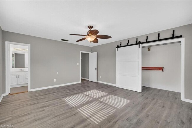 Building Photo - 1420 Maravilla Ave