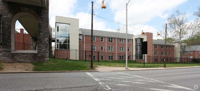 Building Photo - 4500 N Charles st