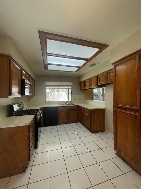 Building Photo - 9126 Elk Bend Dr