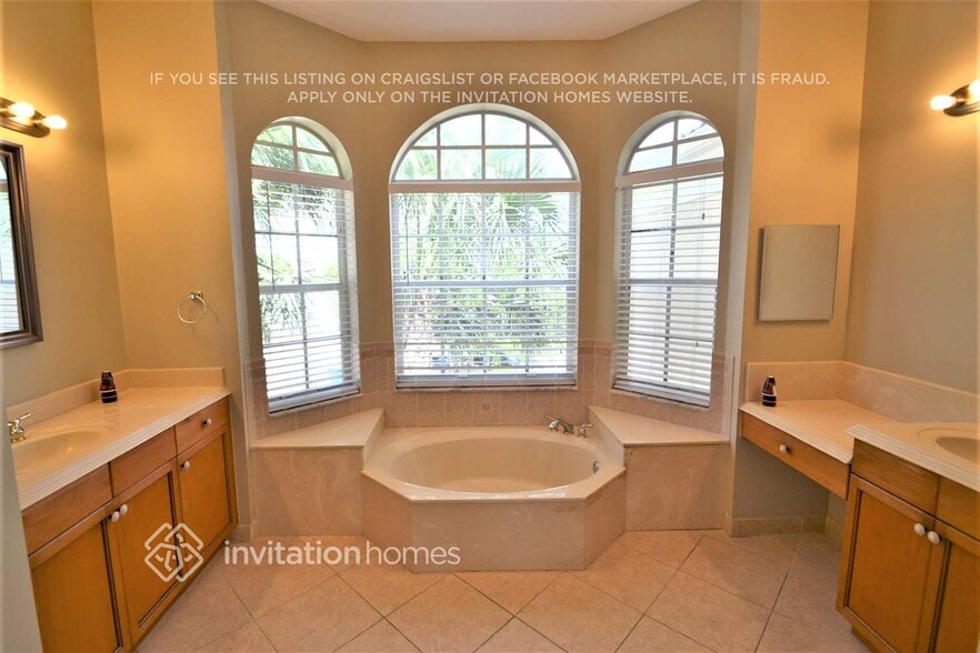 Building Photo - 2515 Glendale Dr
