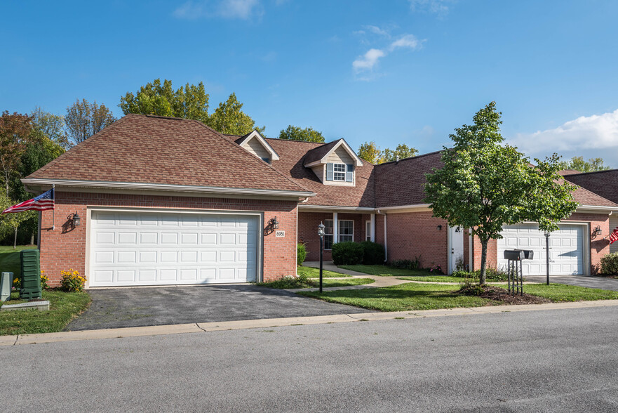 Building Photo - Pine Grove Estates