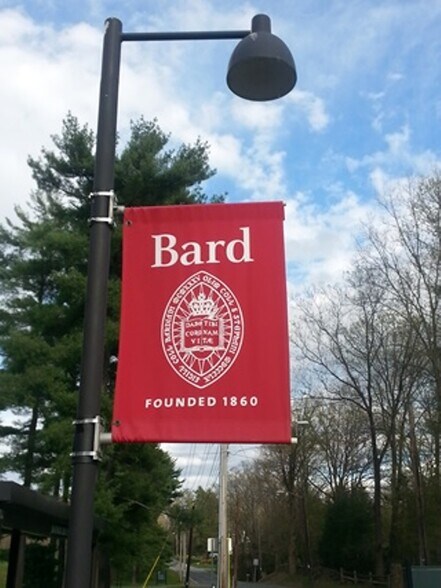 Building Photo - 13 Memorial Dr