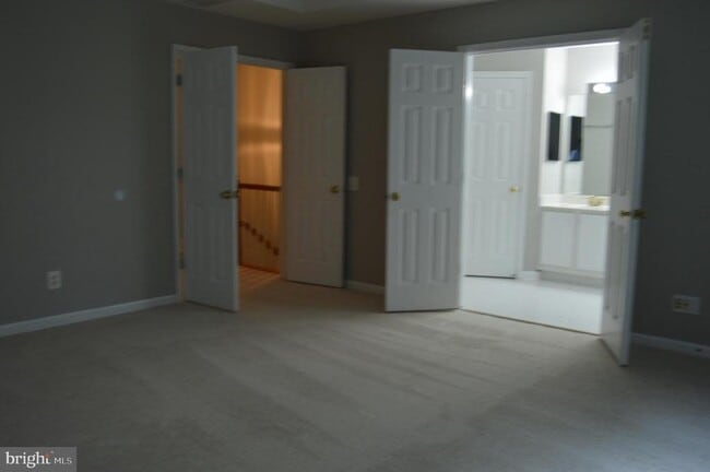Building Photo - 4016 Timber Oak Trl