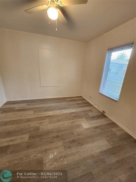 Building Photo - 2466 Lincoln St