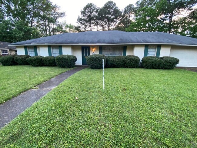 Building Photo - 5075 Riverwood Cir - NE Jackson