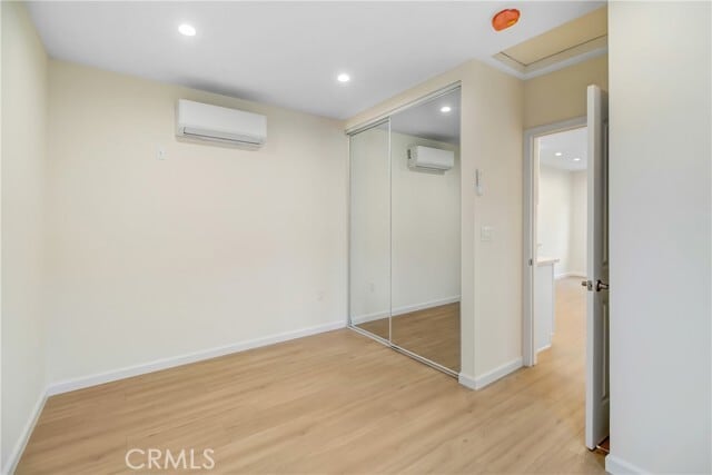 Building Photo - 1013 E Angeleno Ave