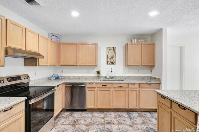 Building Photo - 10211 Windstone Creek