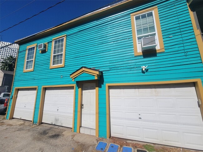 Building Photo - 1707 Market St