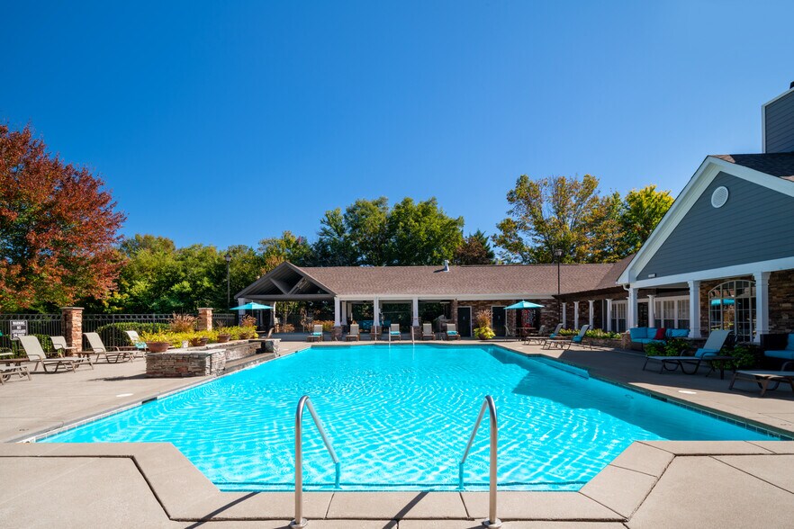 MAA Murfreesboro 150 W Thompson Ln Murfreesboro TN 37129 Apartment Finder