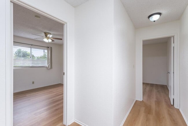 Building Photo - Charming Artesia Gem!