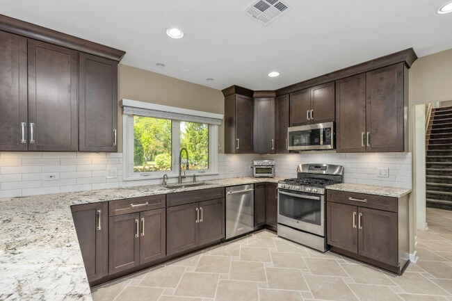 Building Photo - 3305 Old McHenry Rd