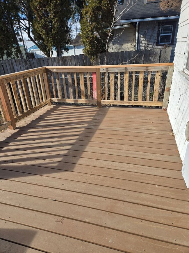 Building Photo - Near Audubon Park