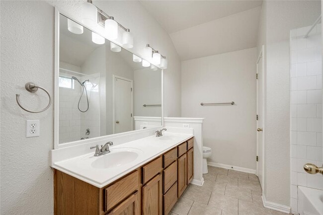 Building Photo - 348 Spillway Dr
