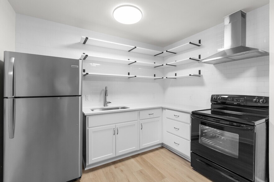 Building Photo - 203 Theodore Rd