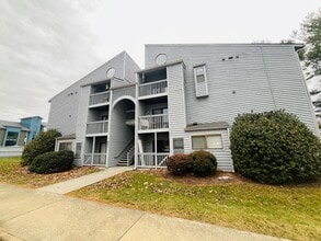 Building Photo - 501 Sunridge Dr