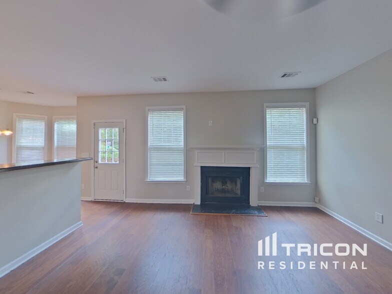 Building Photo - 4304 Savannah Trail