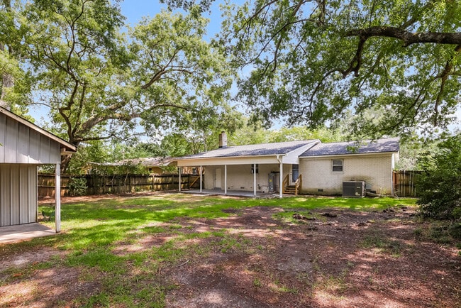 Building Photo - 123 Belknap Rd