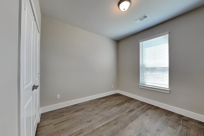 Building Photo - 1501 Marvin Gardens