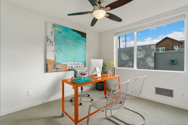 Building Photo - Modern 3 Bed Townhouse in Seattle | 2 Bath $3,800!!